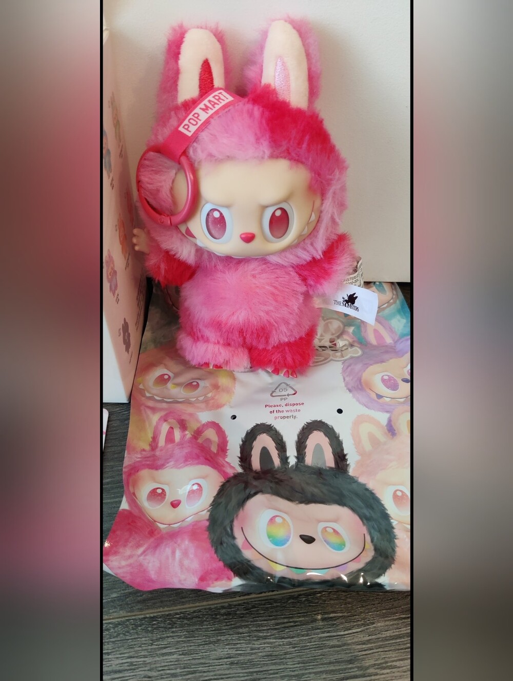 Authentic Labubu - Big Energy - Picture 3 of 3